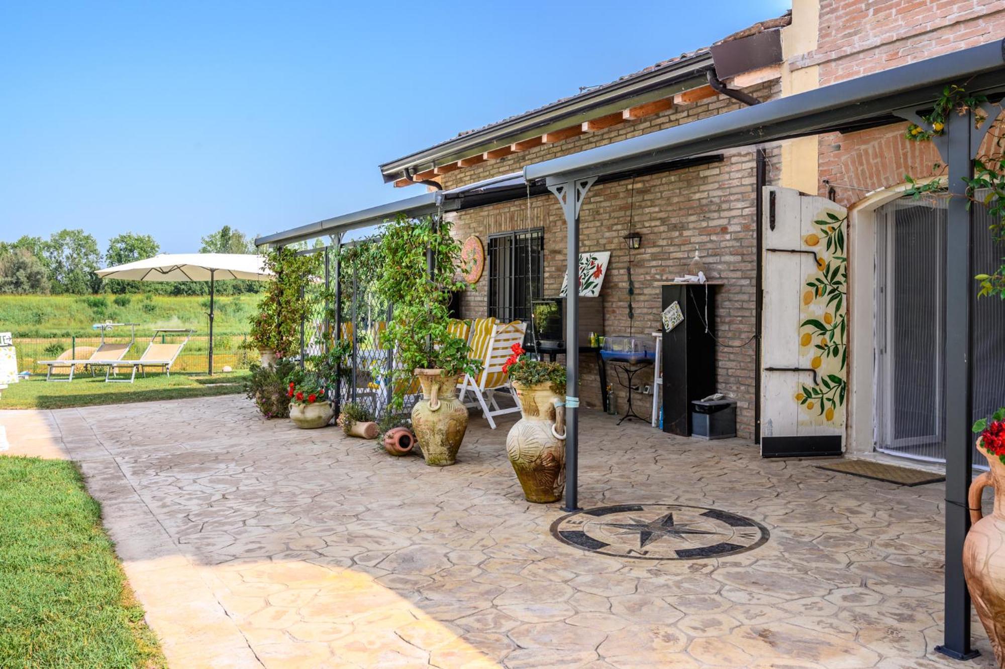 La Casa Di Valeria - Modena Módena Exterior foto