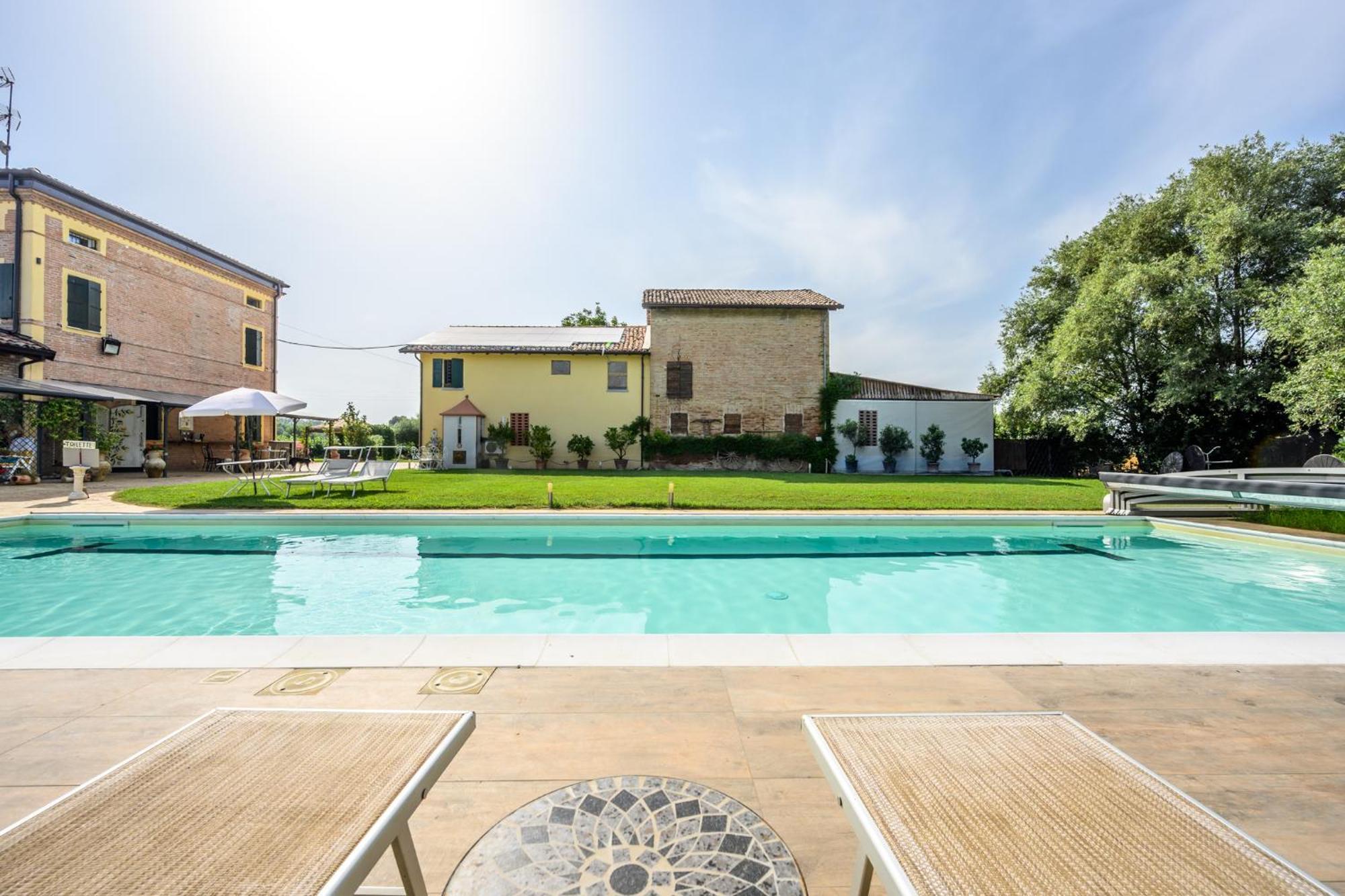 La Casa Di Valeria - Modena Módena Exterior foto