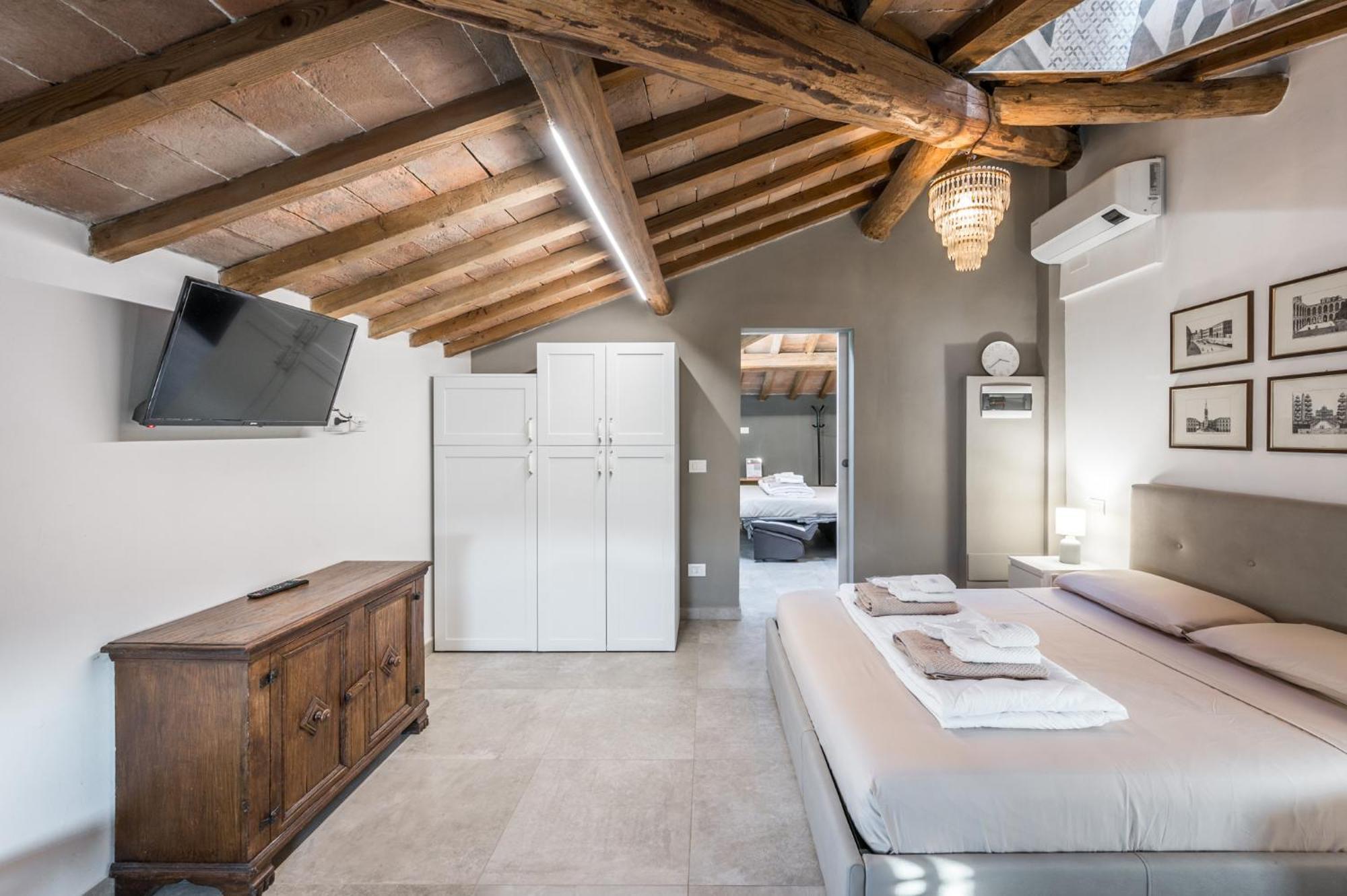 La Casa Di Valeria - Modena Módena Exterior foto