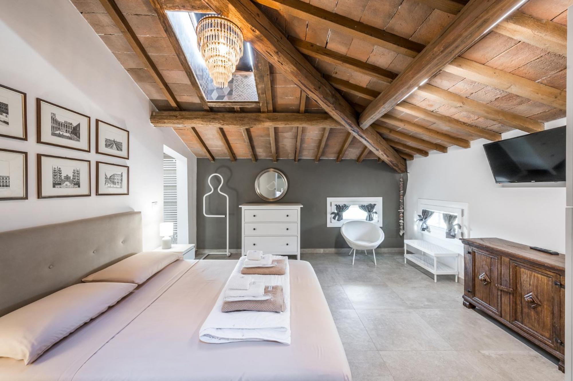La Casa Di Valeria - Modena Módena Exterior foto