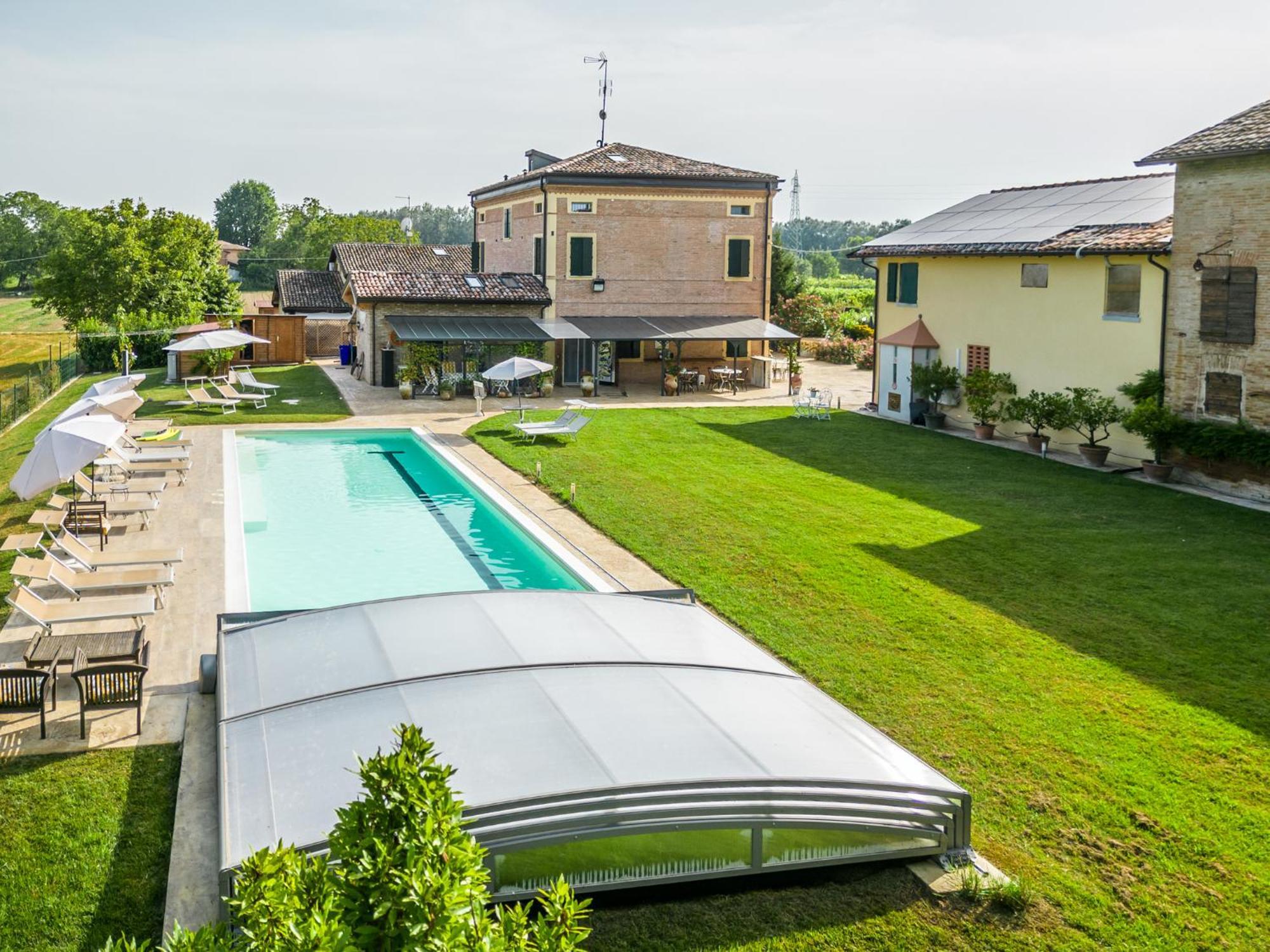 La Casa Di Valeria - Modena Módena Exterior foto
